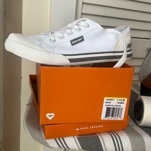 Rocket dog court shoes